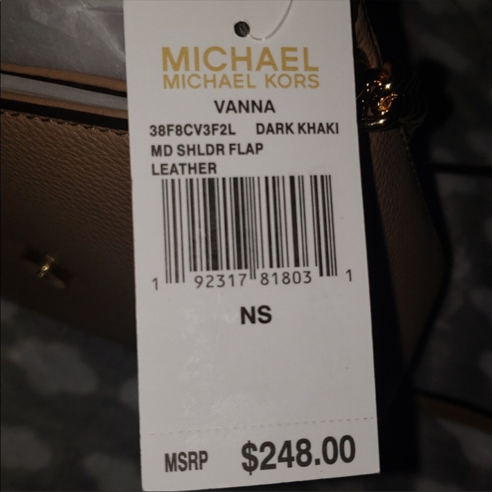 Michael Kors MD Shldr Flap Leather Purse - Picture 2 of 16